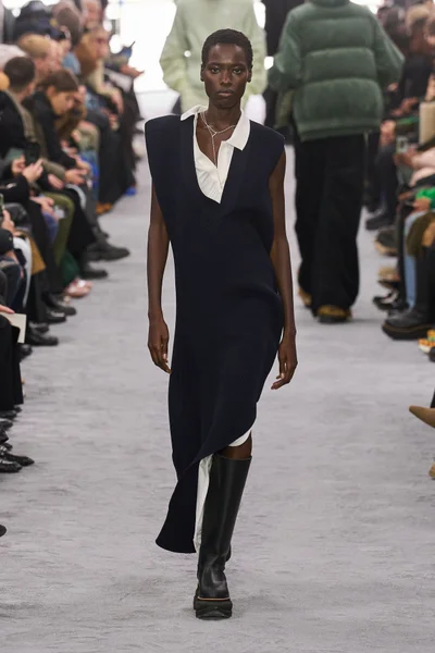 Look 45